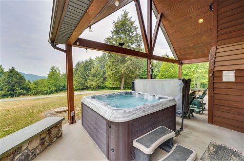 Foto 9 - 3-acre Benezette Cabin W/hot Tub, Grill & Mtn View