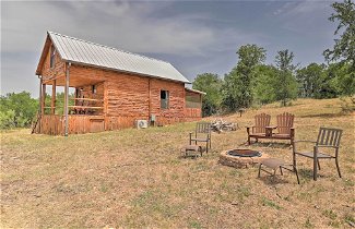 Photo 1 - Chic Thorndale Cabin w/ Fire Pit & Paddleboat