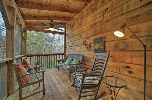 Foto 29 - Secluded Smoky Mtn Cabin w/ Hot Tub & Fire Pit