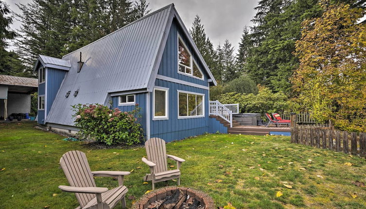 Photo 1 - Riverfront Gold Bar Cabin w/ Hot Tub & Mtn Views