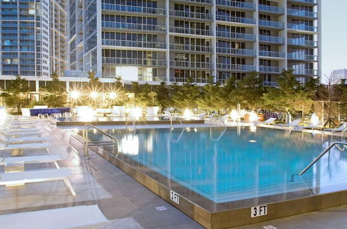 Photo 27 - Luxury 2BR Condo at Icon Brickell W