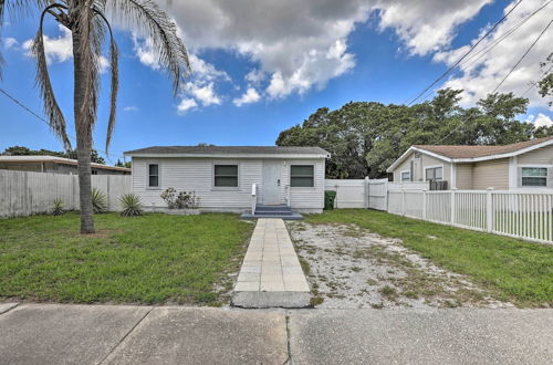 Photo 28 - Central Sarasota Home: 8 Mi to Siesta Key