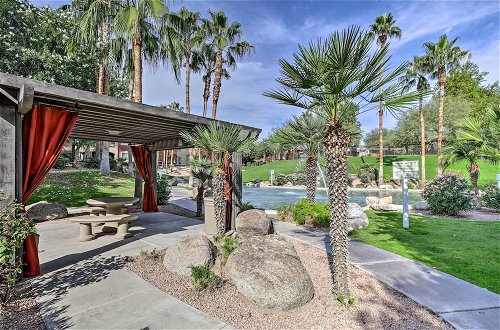 Photo 2 - Modern Phoenix Condo w/ Resort Pool & Spa