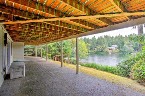 Photo 11 - Anderson Island Retreat w/ Lakefront Deck & Canoe