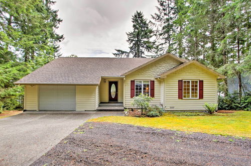 Photo 22 - Anderson Island Retreat w/ Lakefront Deck & Canoe