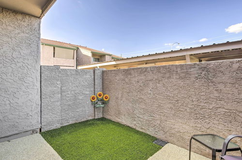 Foto 8 - Arizona Condo w/ Community Pool & Hot Tub