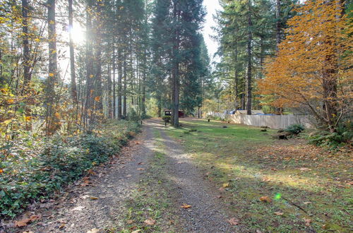 Photo 26 - Peaceful Mckenzie River Retreat: Fish, Hike, & Ski