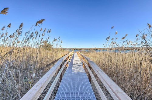 Foto 19 - Chic East Hampton Retreat w/ Deck & View