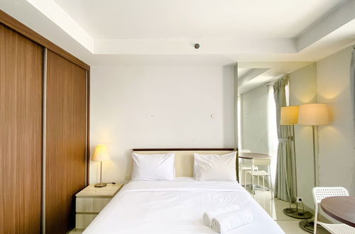 Photo 1 - Cozy And Spacious Studio Room Azalea Suites Apartment