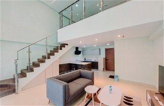 Foto 1 - Big Studio Loft At The Reiz Suites Medan Apartment