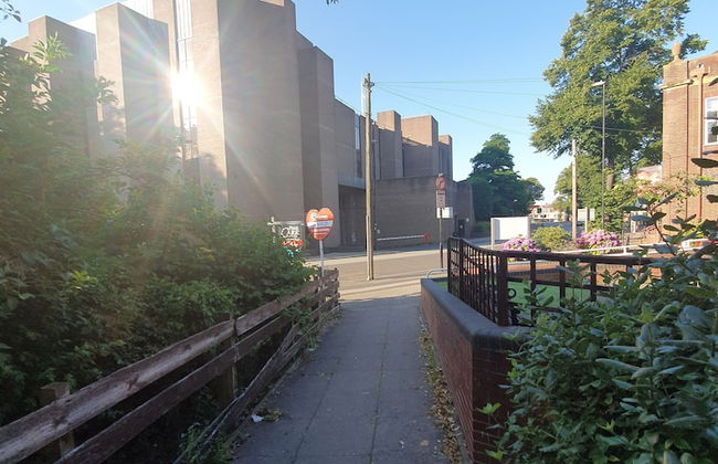 Stunning 1-bed Apartment in Walsall - Foto 16