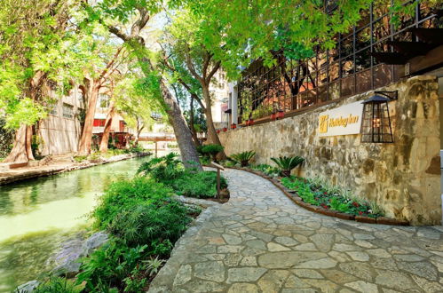 Photo 38 - Holiday Inn San Antonio - Riverwalk, an IHG Hotel