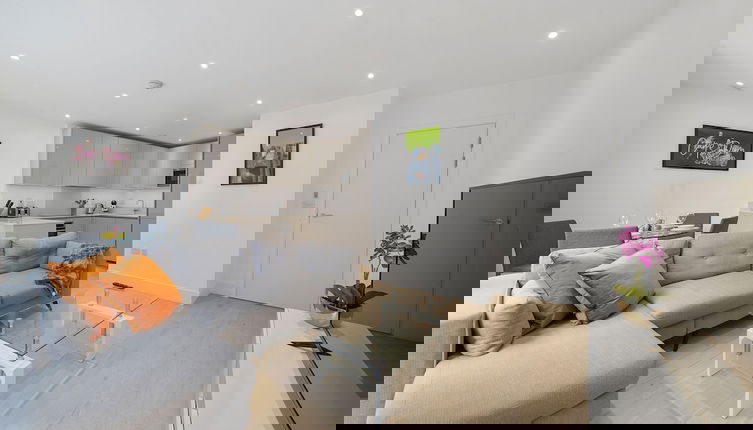 Foto 1 - Lux 2 & 3 Bed Apartments in Camden Town FREE WIFI by City Stay Aparts London
