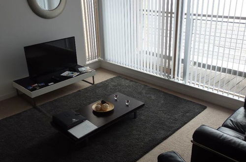 Photo 12 - Stylish Quayside Apartment