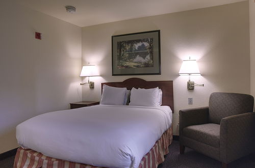 Photo 9 - Larkspur Landing Hillsboro - An All-Suite Hotel