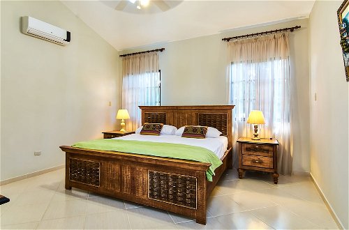 Photo 4 - 4 Bedroom Villa at Ocean Village