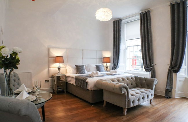 Edinburgh Castle Apartments and Suites - Foto 1