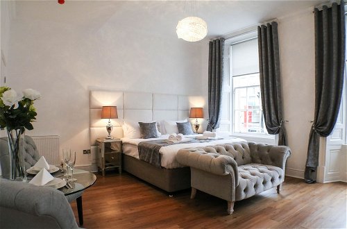 Foto 1 - Edinburgh Castle Apartments and Suites