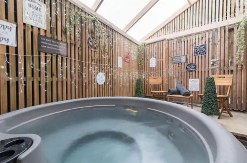 Foto 22 - Hidden Hot Tub Retreat Apartment in Nottingham