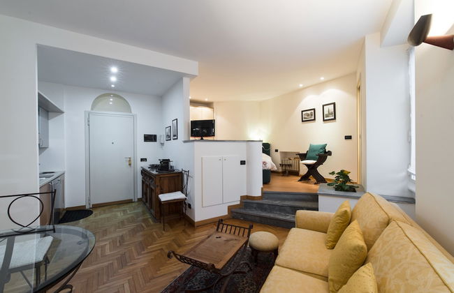 At Home Heart of Milan - Duomo Apartment - Foto 15