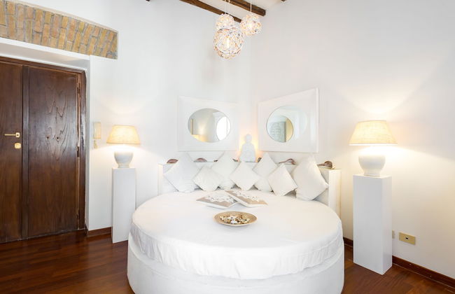 Colosseo Luxury Apartment - Photo 11