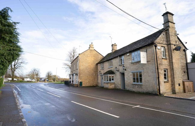 Impeccable 2-bed Apartment in Chipping Norton - Foto 21