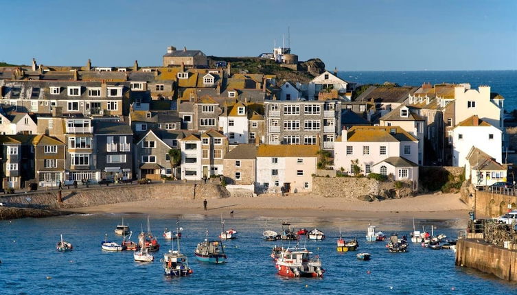 Photo 1 - Surf Break 2BD St Ives Apartment W/ Sea Views+spa Experience