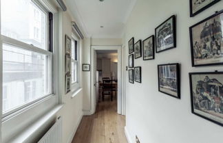 Photo 2 - Charming Central London Flat