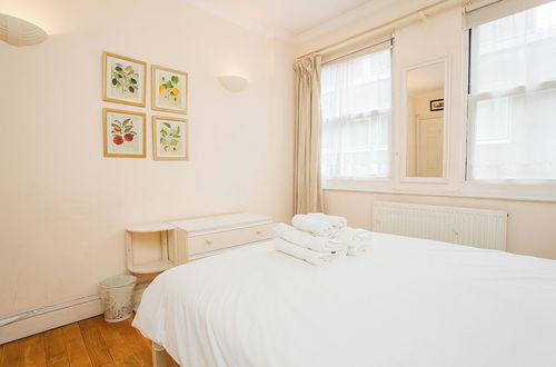 Photo 3 - Charming Central London Flat