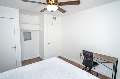 Photo 6 - Lovely 2br/2ba Home Near Riverwalk