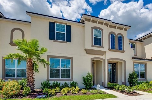 Foto 58 - Orlando Newest Resort Community Town 5 Bedroom Townhouse by RedAwning