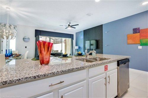 Foto 21 - Orlando Newest Resort Community Town 5 Bedroom Townhouse by RedAwning