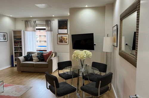 Foto 11 - Fantastic Modern 2 Bedroom Flat in Lambeth