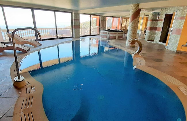 Divine Holiday Home in Giosa Marea with Sauna & Hot Tub - Foto 49