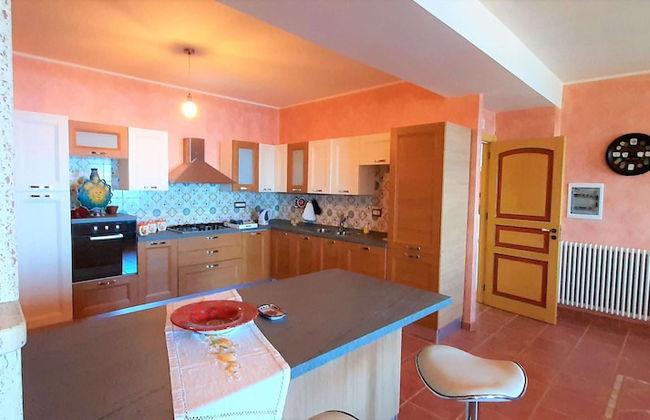 Divine Holiday Home in Giosa Marea with Sauna & Hot Tub - Foto 12