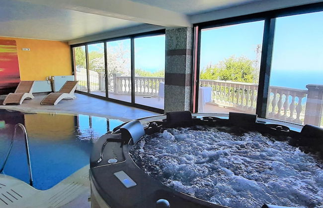 Divine Holiday Home in Giosa Marea with Sauna & Hot Tub - Foto 59