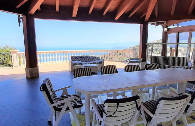 Divine Holiday Home in Giosa Marea with Sauna & Hot Tub - Foto 63