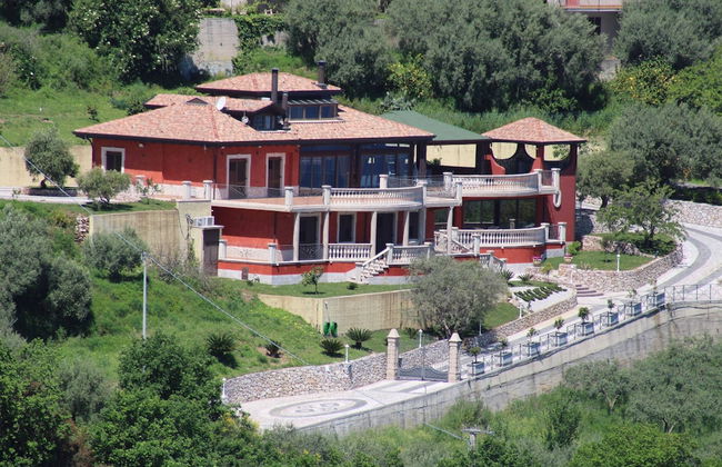 Divine Holiday Home in Giosa Marea with Sauna & Hot Tub - Foto 1