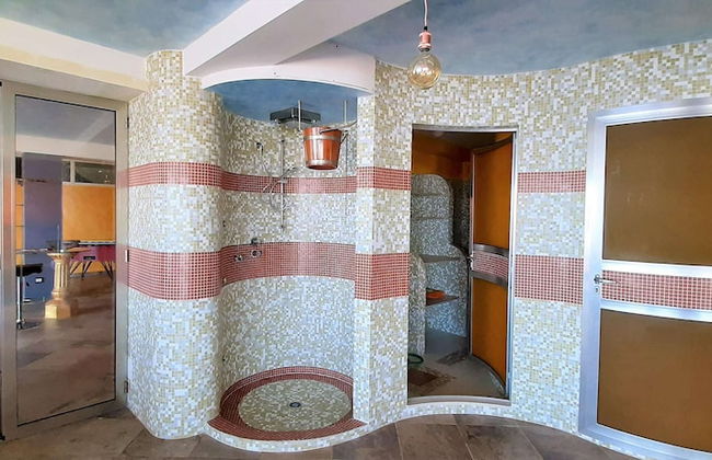 Divine Holiday Home in Giosa Marea with Sauna & Hot Tub - Foto 54