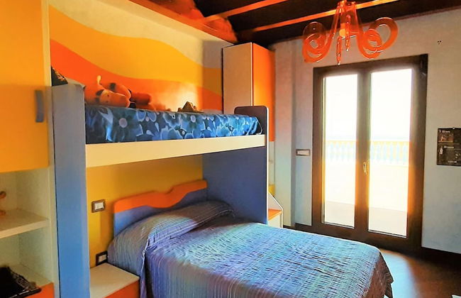 Divine Holiday Home in Giosa Marea with Sauna & Hot Tub - Foto 2
