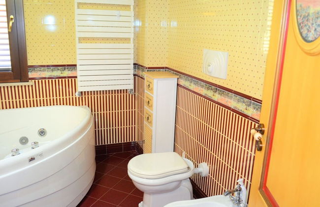 Divine Holiday Home in Giosa Marea with Sauna & Hot Tub - Foto 32