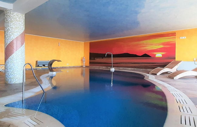 Divine Holiday Home in Giosa Marea with Sauna & Hot Tub - Foto 48