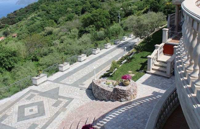 Divine Holiday Home in Giosa Marea with Sauna & Hot Tub - Foto 73