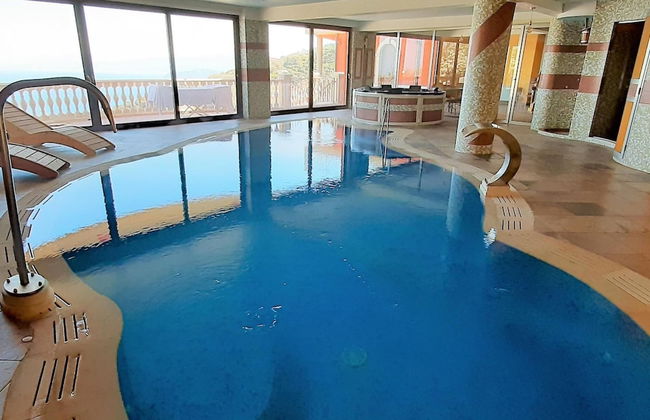 Divine Holiday Home in Giosa Marea with Sauna & Hot Tub - Foto 47