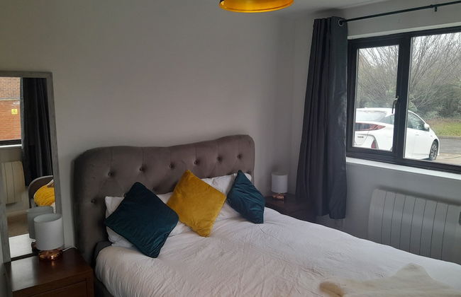 Impeccable 2-bed Apartment in Grays, London - Foto 17