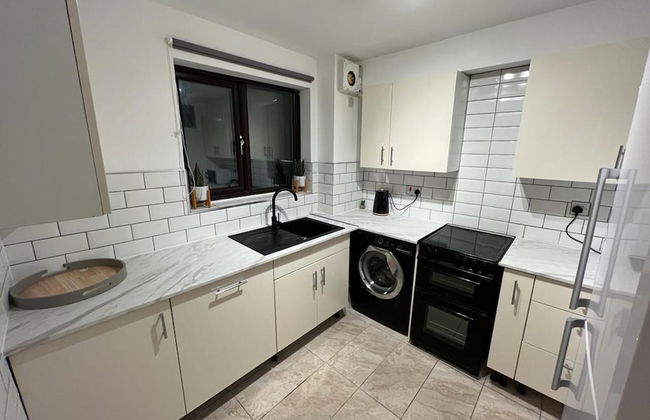 Impeccable 2-bed Apartment in Grays, London - Foto 19