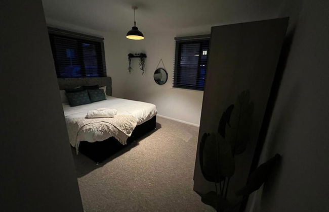 Impeccable 2-bed Apartment in Grays, London - Foto 14
