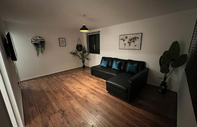 Impeccable 2-bed Apartment in Grays, London - Foto 23