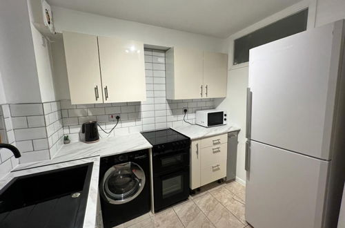 Photo 20 - Impeccable 2-bed Apartment in Grays, London