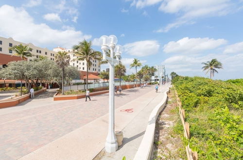 Photo 17 - 737 City View Studio on the Hollywood Beach Boardwalk